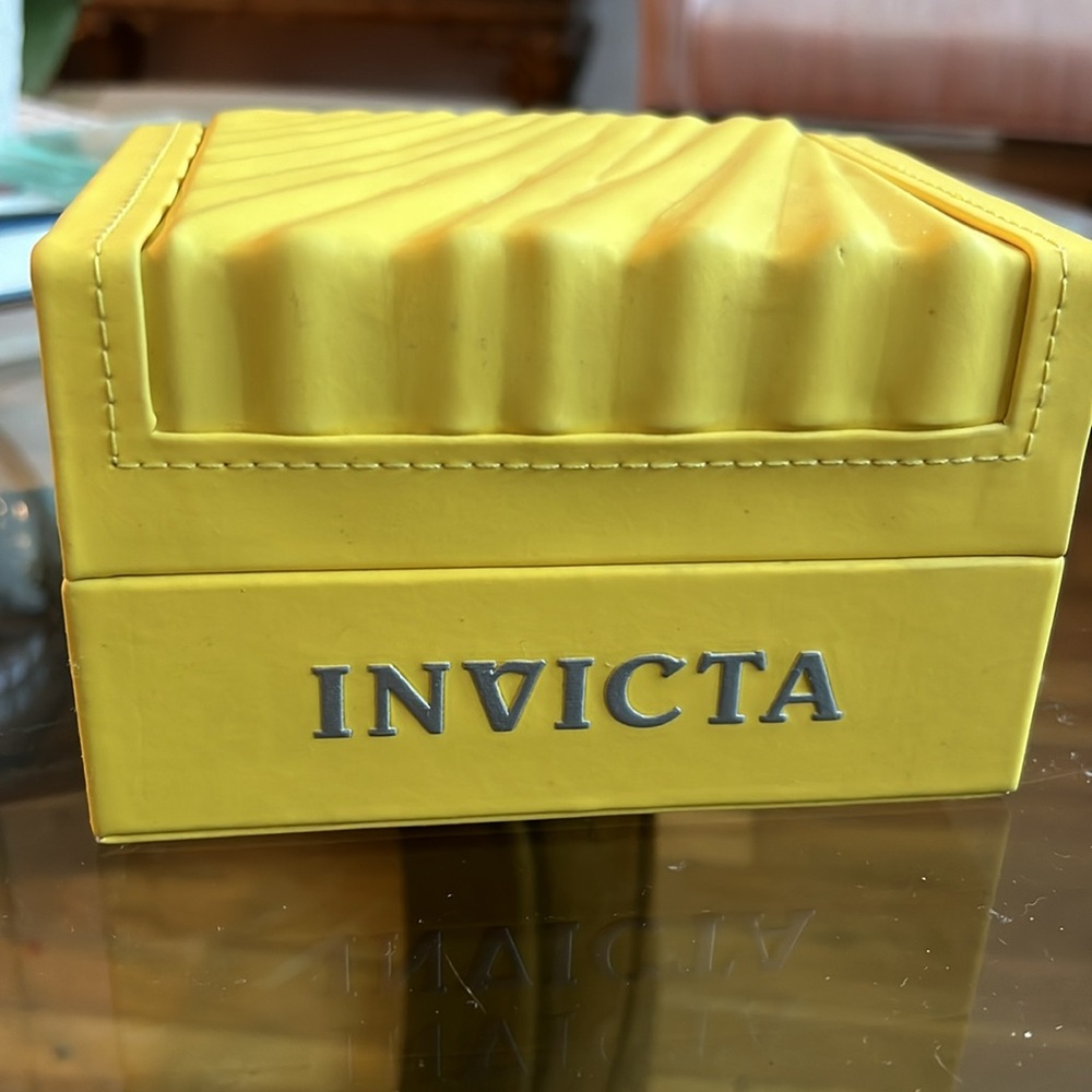 Empty Invicta Watch Box - Picture 7 of 7